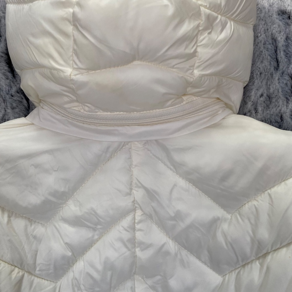 Michael Kors Packable Puffy Jacket, white, size XS - Picture 10 of 13